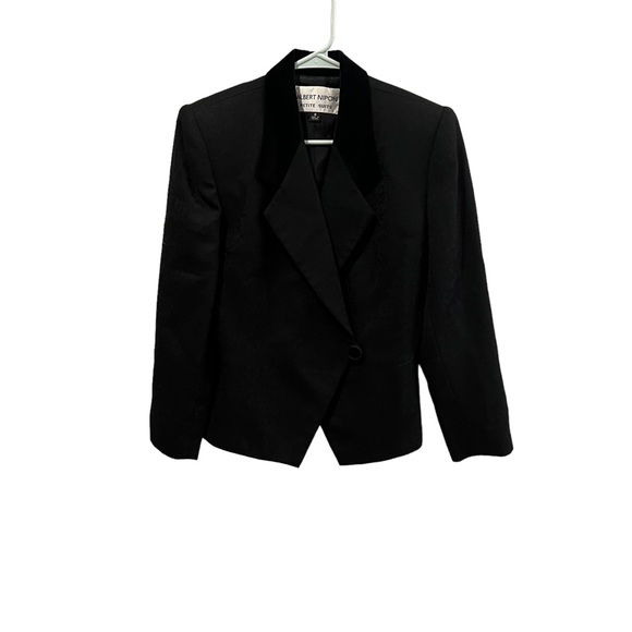 Albert Nipon Women’s Suit Jacket in Black, Velvet Collar, Button Detail - Picture 1 of 9